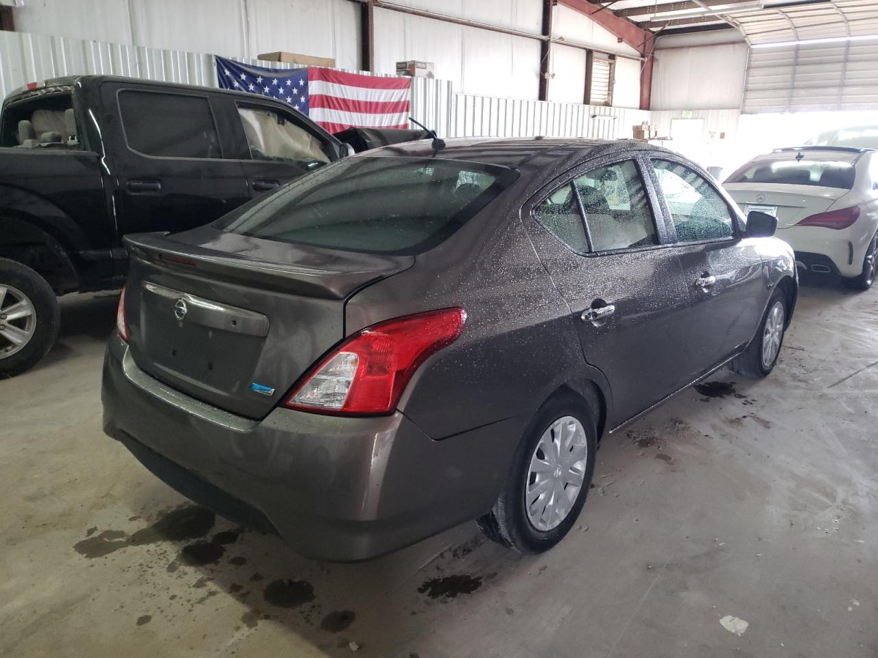 Photo 4 from auction – 2015 NISSAN VERSA S with VIN 3N1CN7APXFL919120