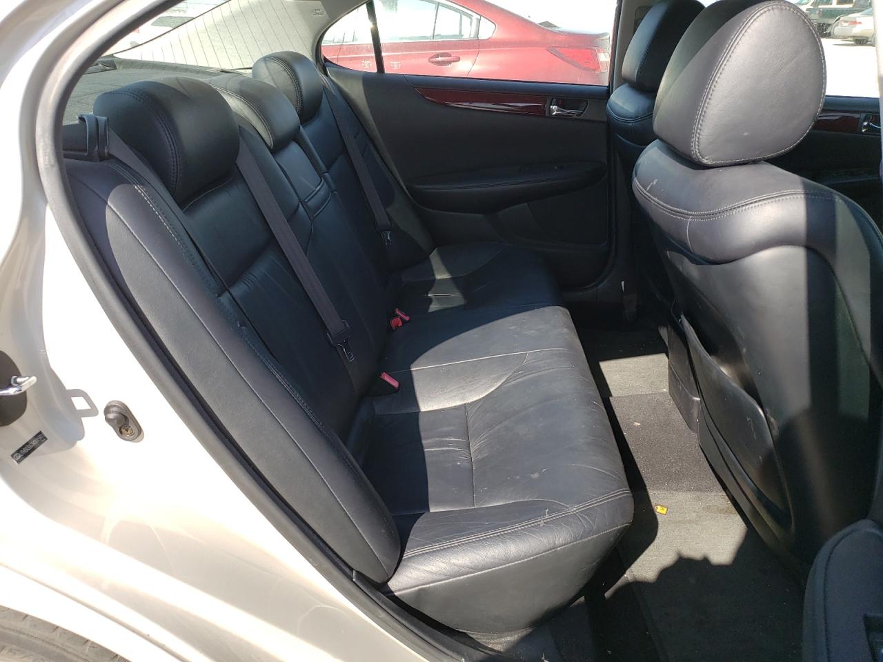 Photo 6 from auction – 2004 LEXUS ES 330 with VIN JTHBA30G340015911
