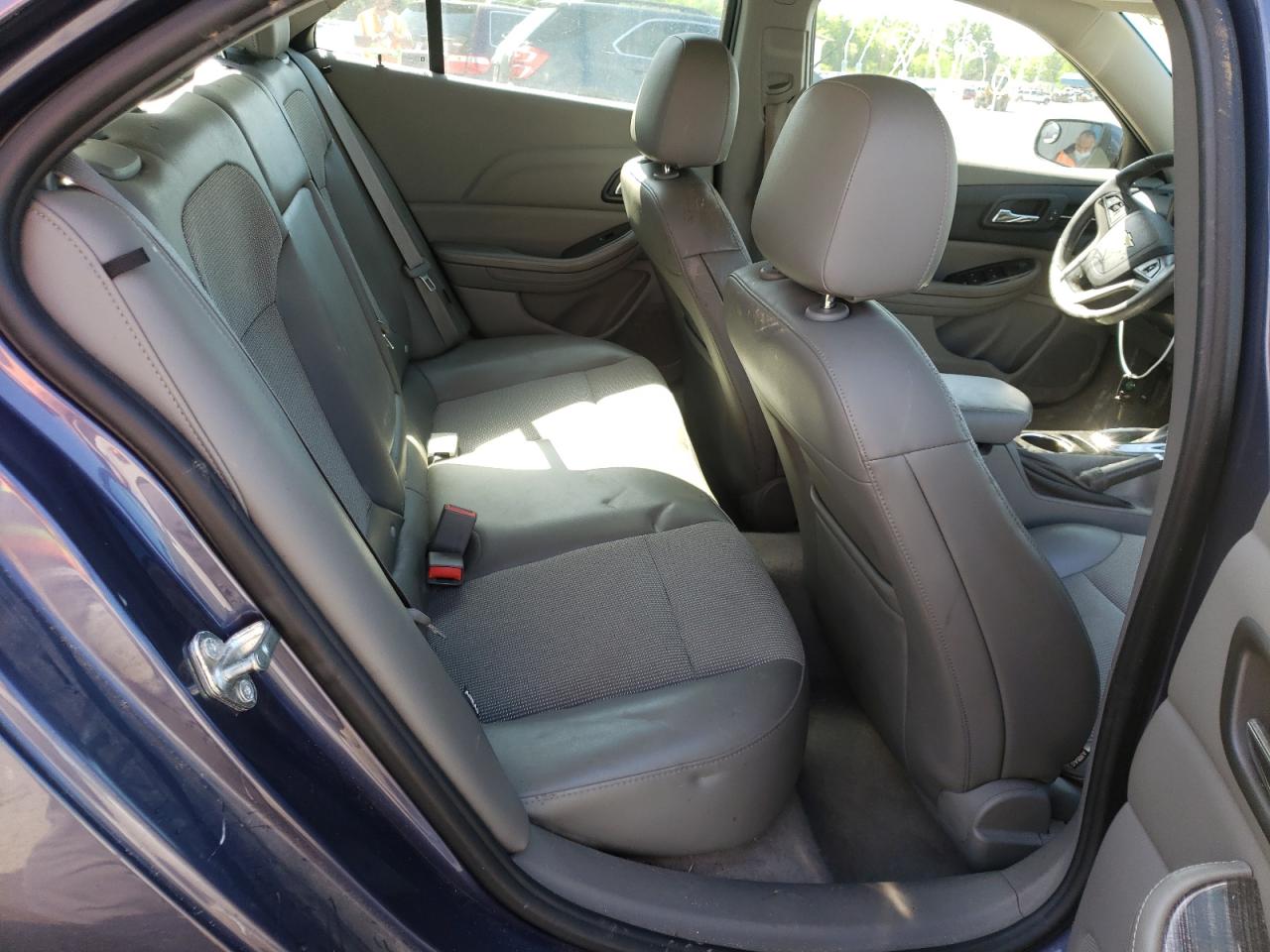 Photo 6 from auction – 2015 CHEVROLET MALIBU 1LT with VIN 1G11C5SL9FF229131