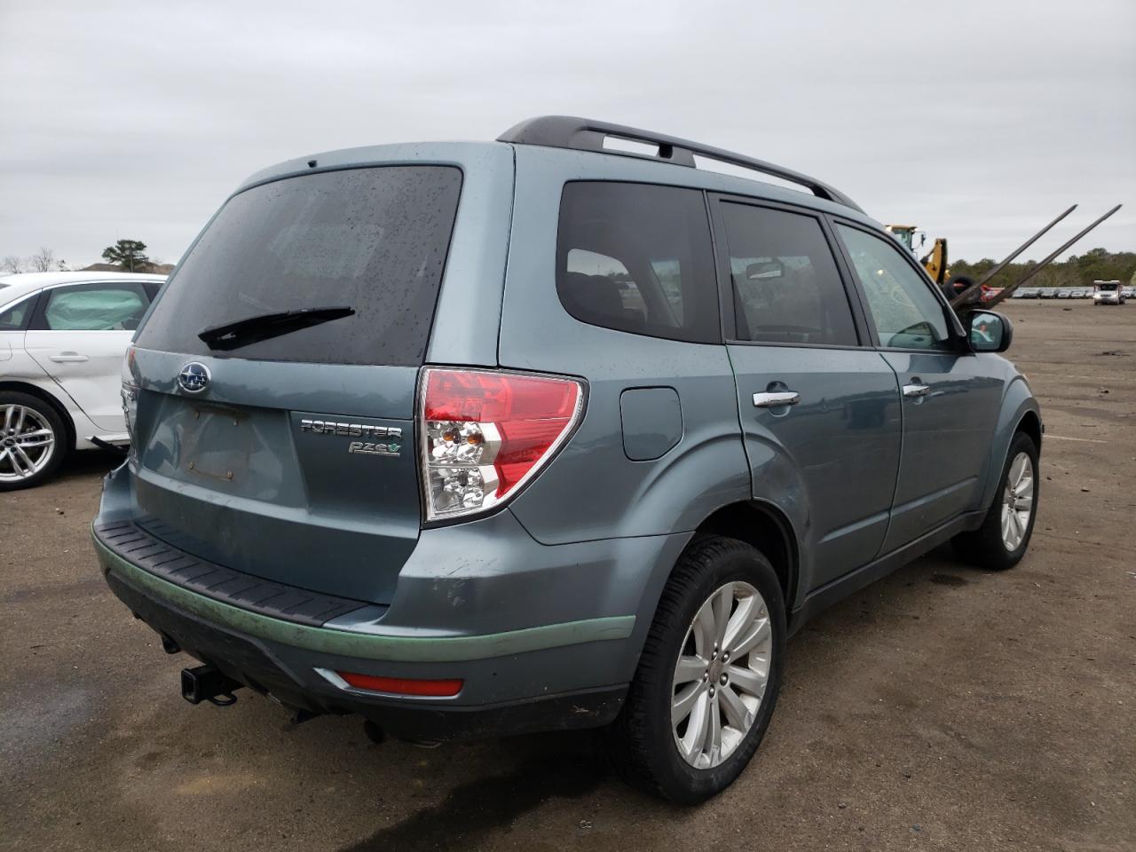 Photo 4 from auction – 2011 SUBARU FORESTER 2 with VIN JF2SHACC8BH701730
