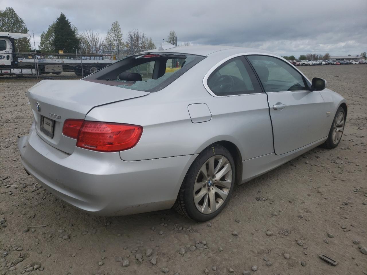 Photo 4 from auction – 2011 BMW 328 XI with VIN WBAKF3C54BE442881