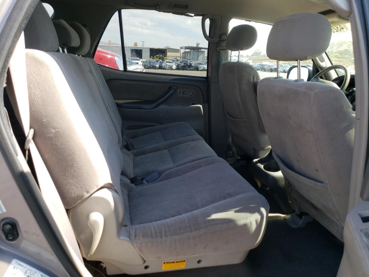 Photo 6 from auction – 2002 TOYOTA SEQUOIA SR with VIN 5TDBT44A72S112305