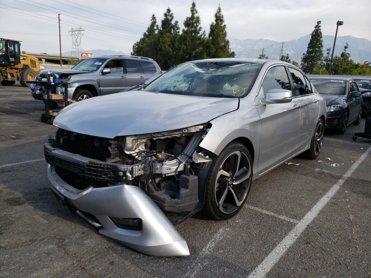 Photo 2 from auction – 2015 HONDA ACCORD EXL with VIN 1HGCR2F85FA140352