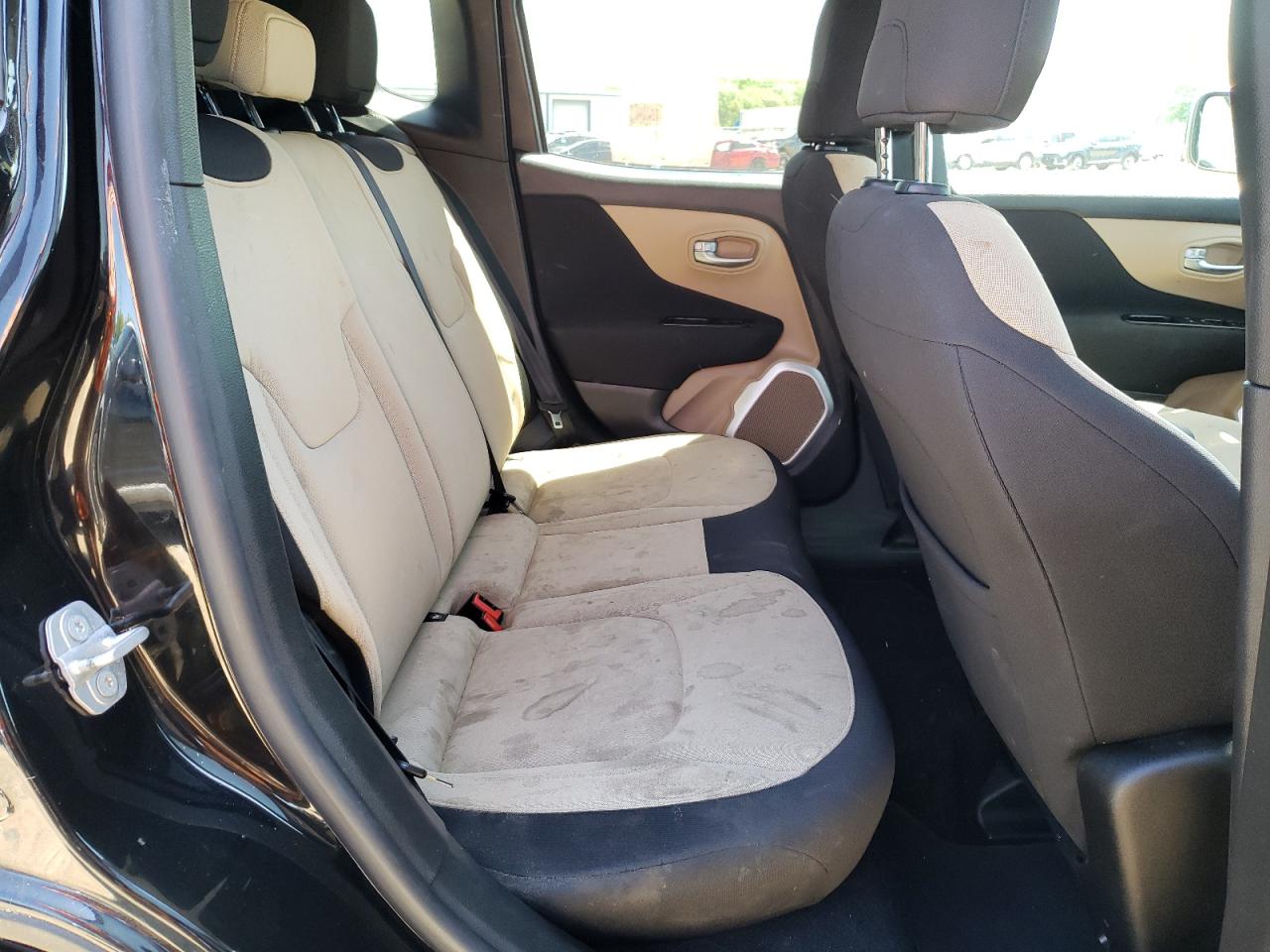 Photo 6 from auction – 2017 JEEP RENEGADE L with VIN ZACCJABB3HPE91989