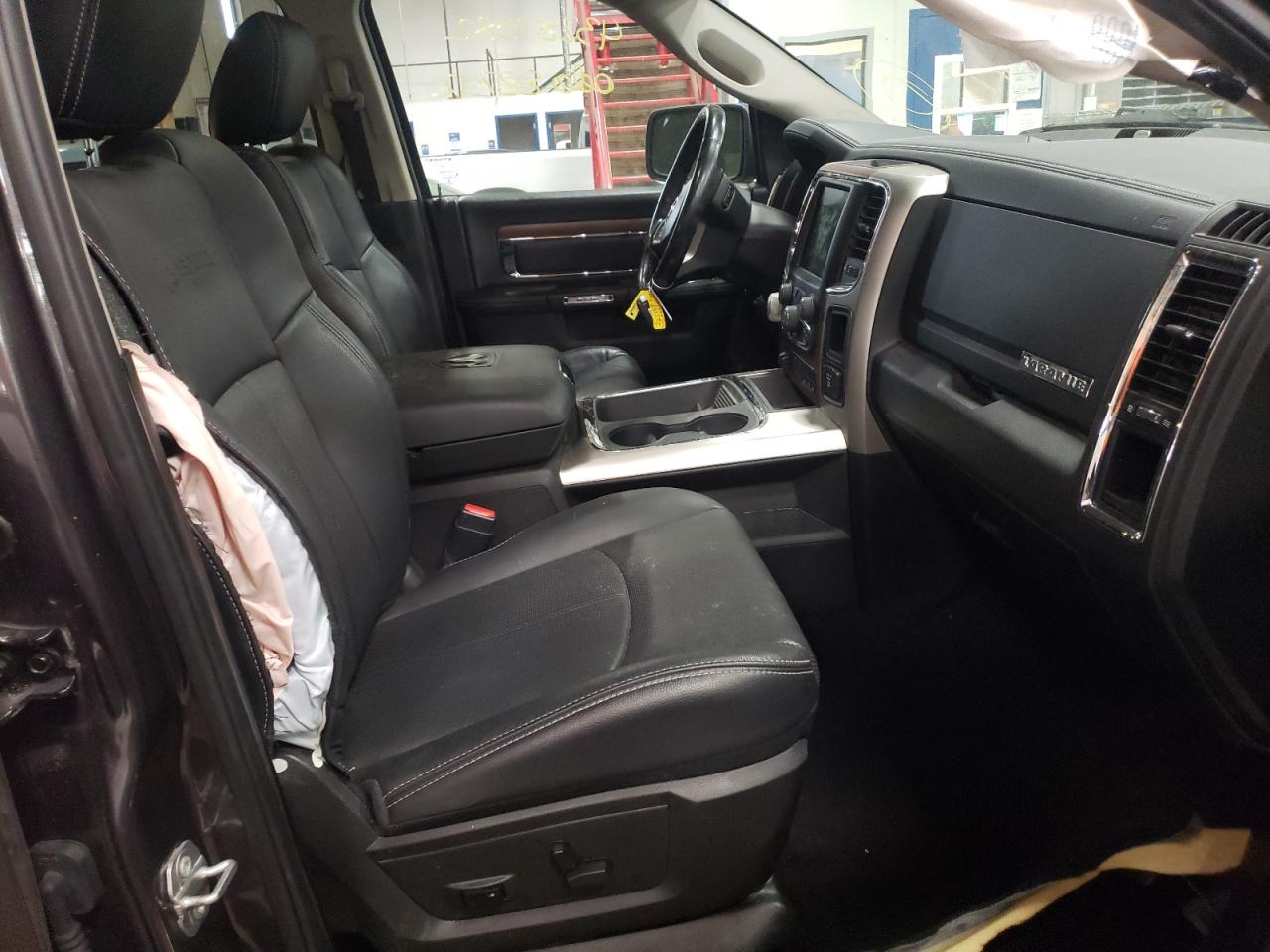 Photo 5 from auction – 2018 RAM 1500 LARAM with VIN 1C6RR7NMXJS252966
