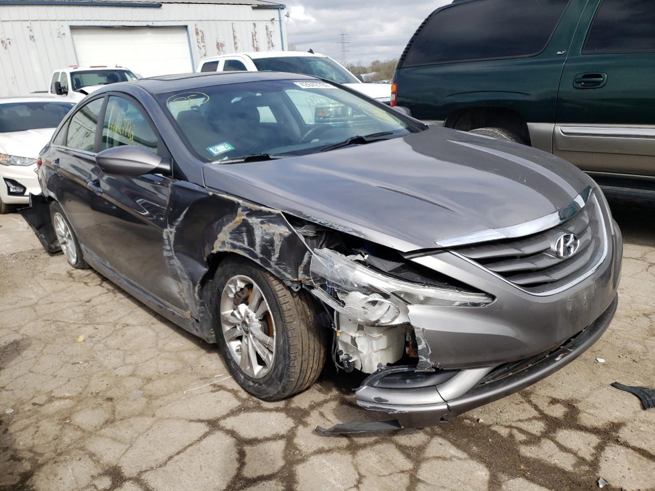 HYUNDAI SONATA GLS 2011 with VIN 5NPEB4AC2BH105693 - Photo from auction