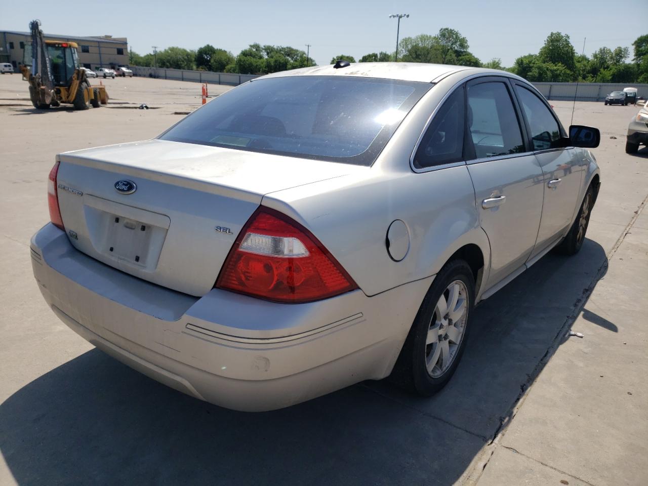 Photo 4 from auction – 2007 FORD FIVE HUNDR with VIN 1FAHP24137G152911