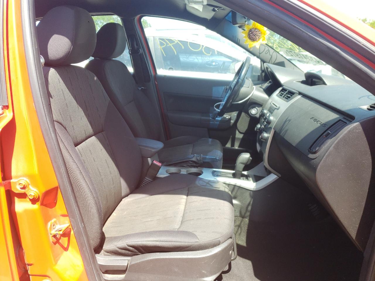 Photo 5 from auction – 2010 FORD FOCUS SE with VIN 1FAHP3FN8AW292732