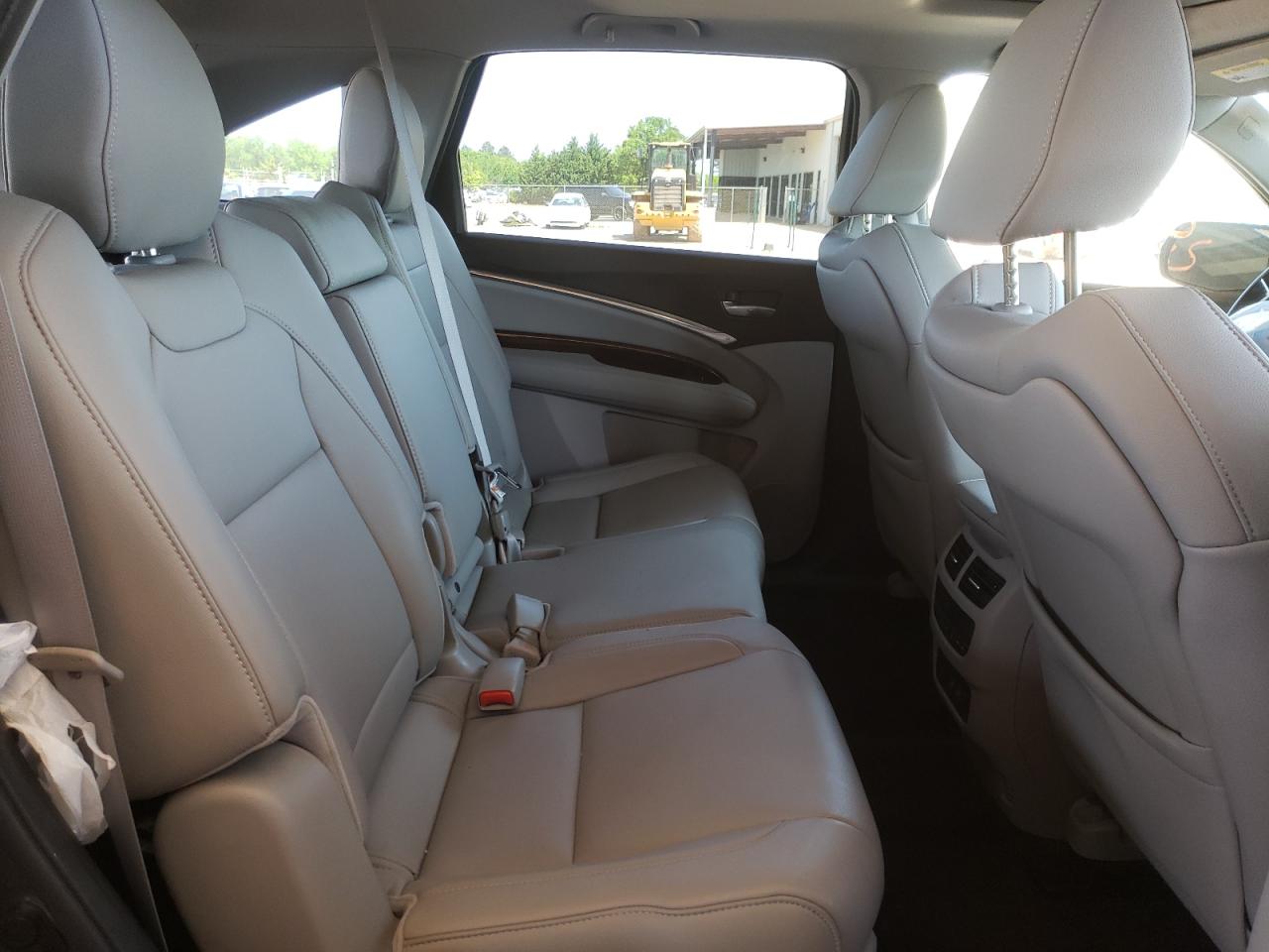 Photo 6 from auction – 2017 ACURA MDX with VIN 5FRYD4H32HB018959