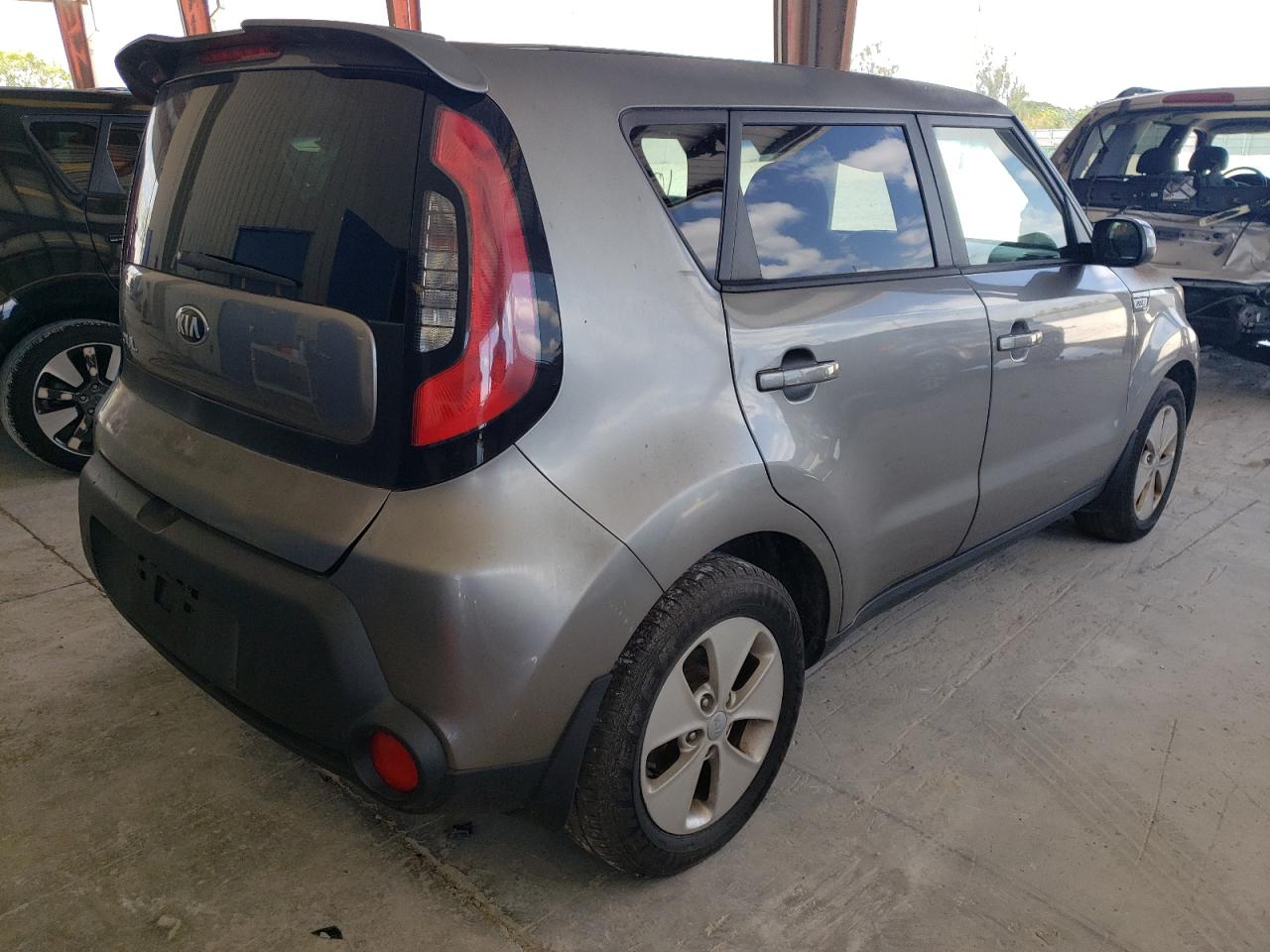 Photo 4 from auction – 2015 KIA SOUL with VIN KNDJN2A25F7173269