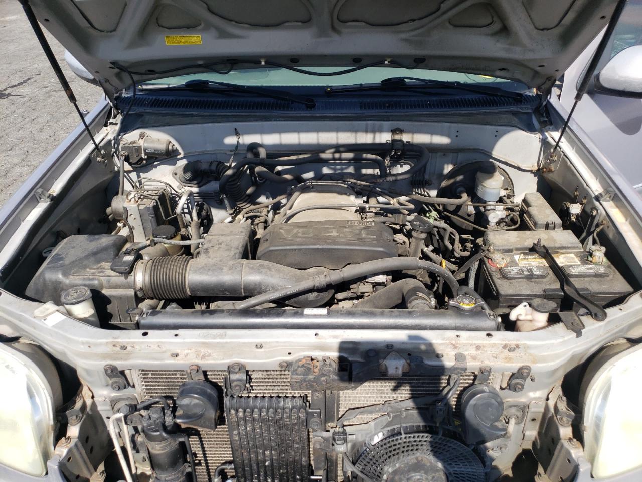 Photo 7 from auction – 2002 TOYOTA SEQUOIA SR with VIN 5TDBT44A72S112305