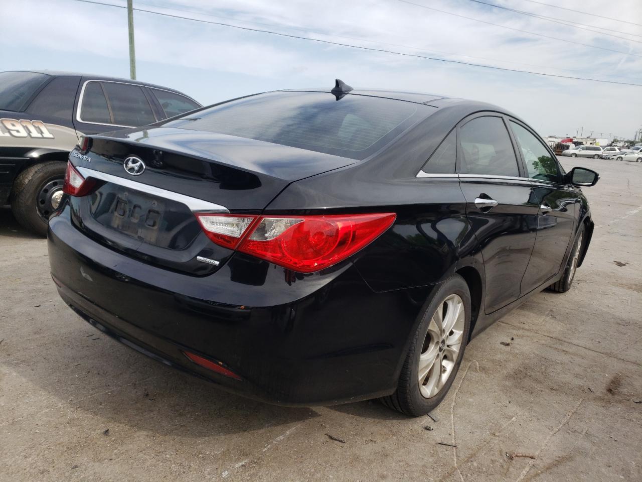 Photo 4 from auction – 2012 HYUNDAI SONATA SE with VIN 5NPEC4AC9CH313746