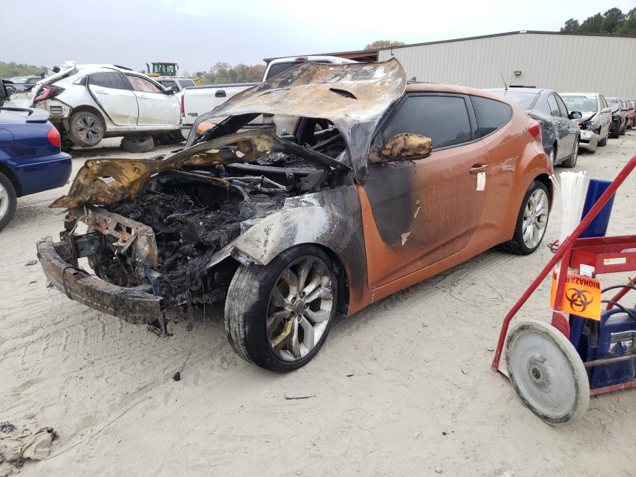 Photo 2 from auction – 2013 HYUNDAI VELOSTER with VIN KMHTC6AD1DU179734