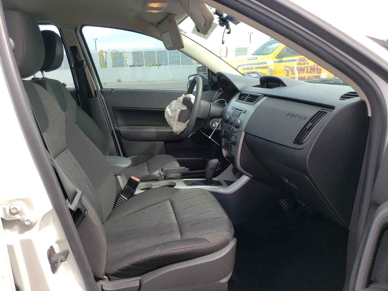 Photo 5 from auction – 2009 FORD FOCUS SE with VIN 1FAHP35N59W181312
