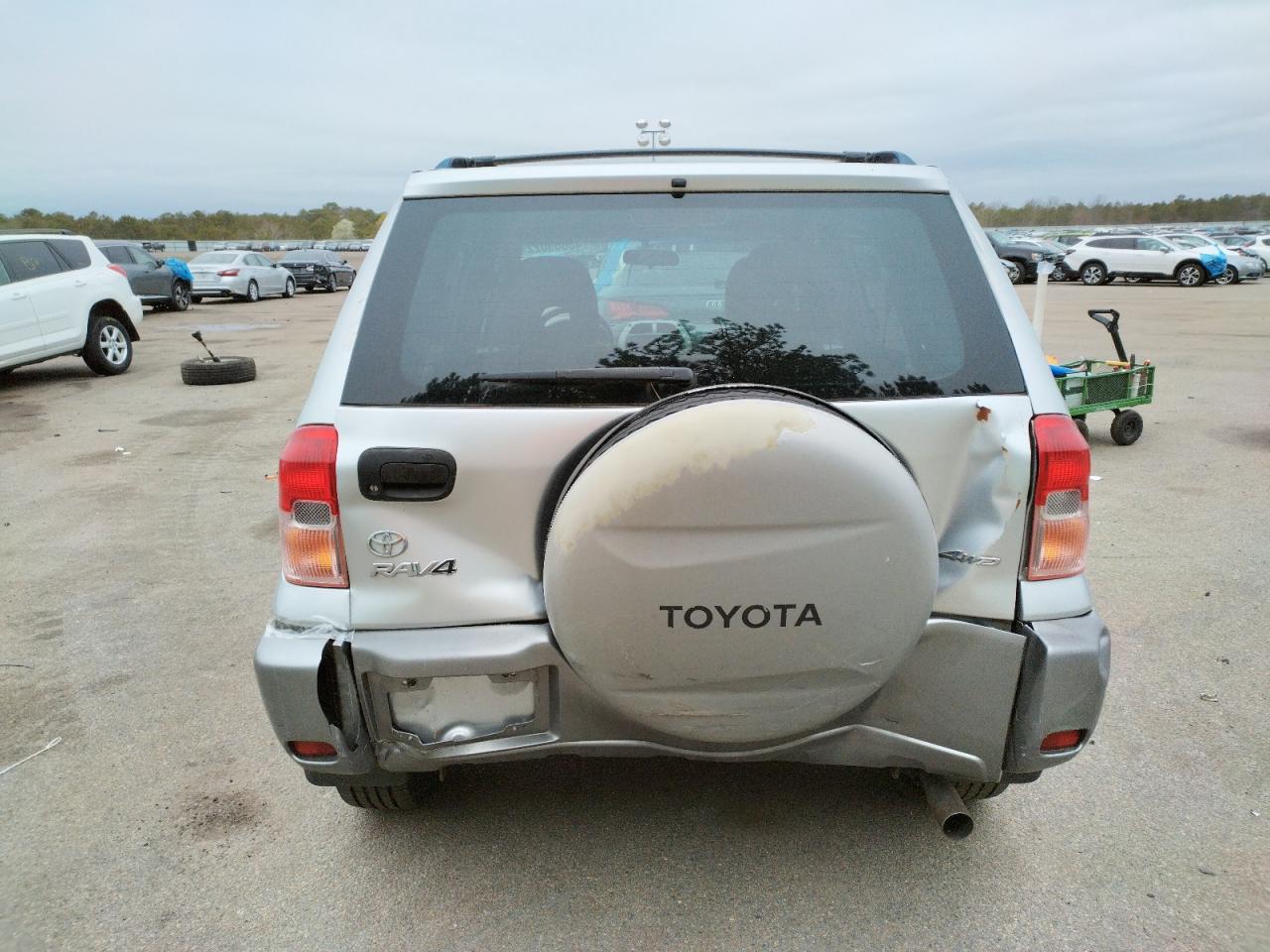 Photo 9 from auction – 2002 TOYOTA RAV4 with VIN JTEHH20V526034997