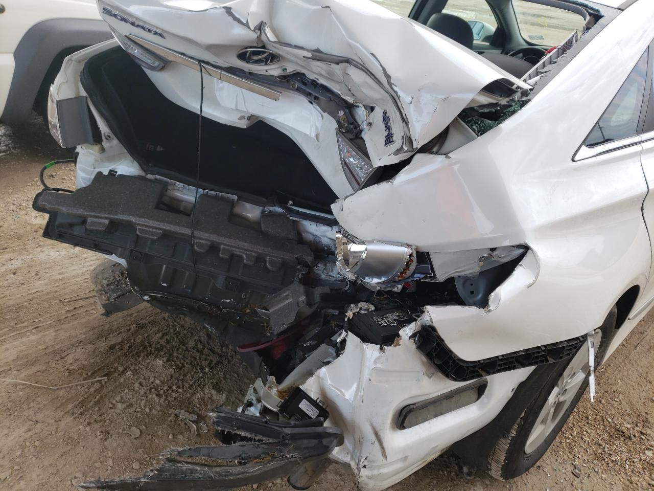 Photo 9 from auction – 2012 HYUNDAI SONATA HYB with VIN KMHEC4A49CA059919