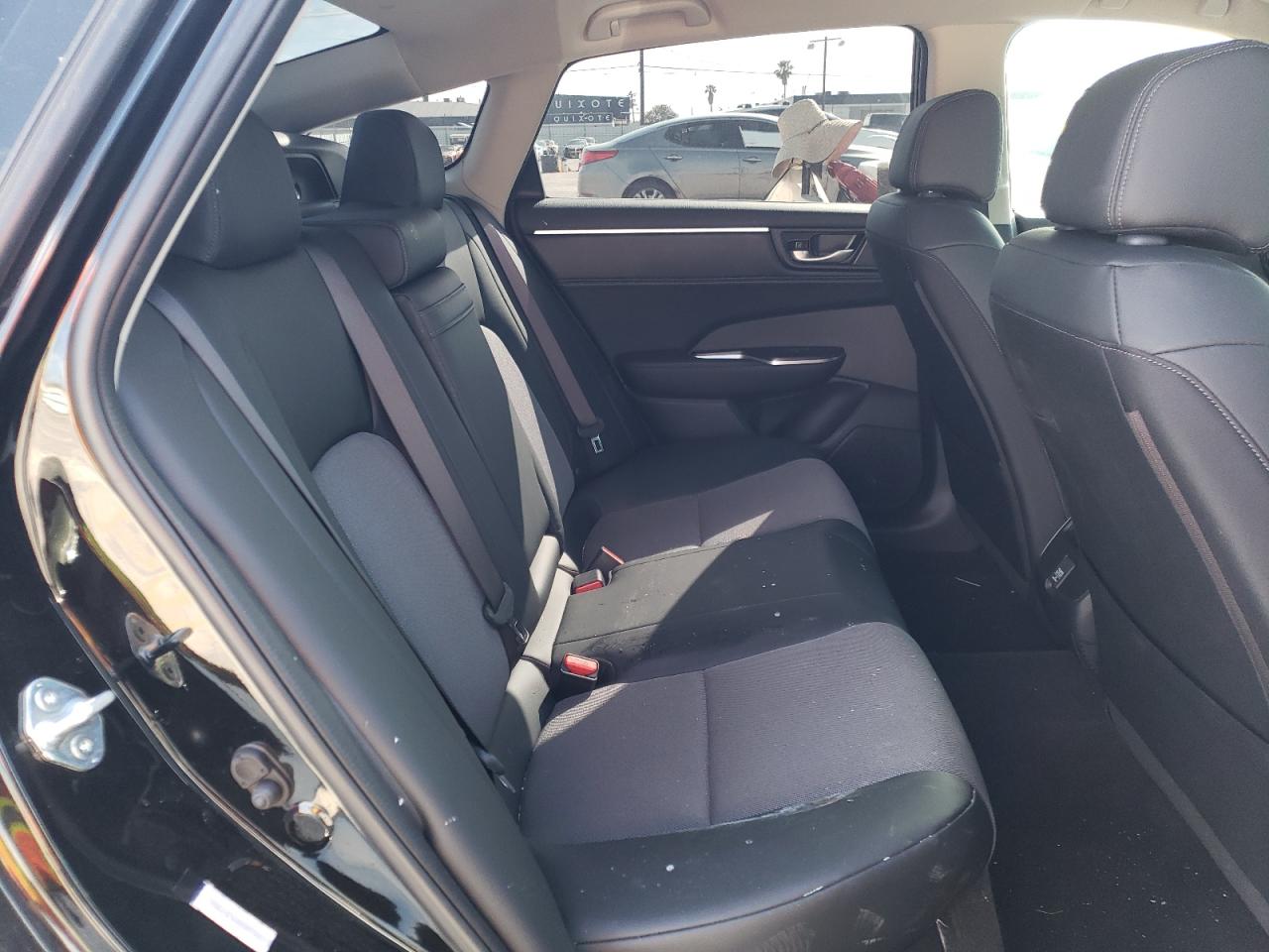 Photo 6 from auction – 2019 HONDA CLARITY with VIN JHMZC5F12KC002277