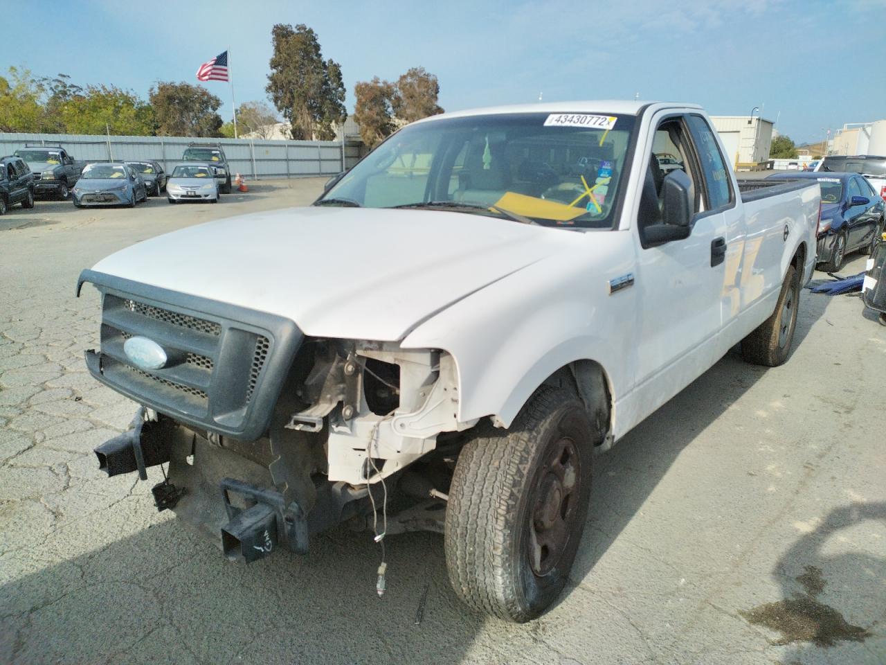 Photo 2 from auction – 2006 FORD F150 with VIN 1FTRF122X6NB85101