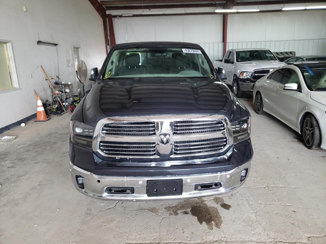 Photo 10 from auction – 2017 RAM 1500 SLT with VIN 1C6RR6LT1HS843587