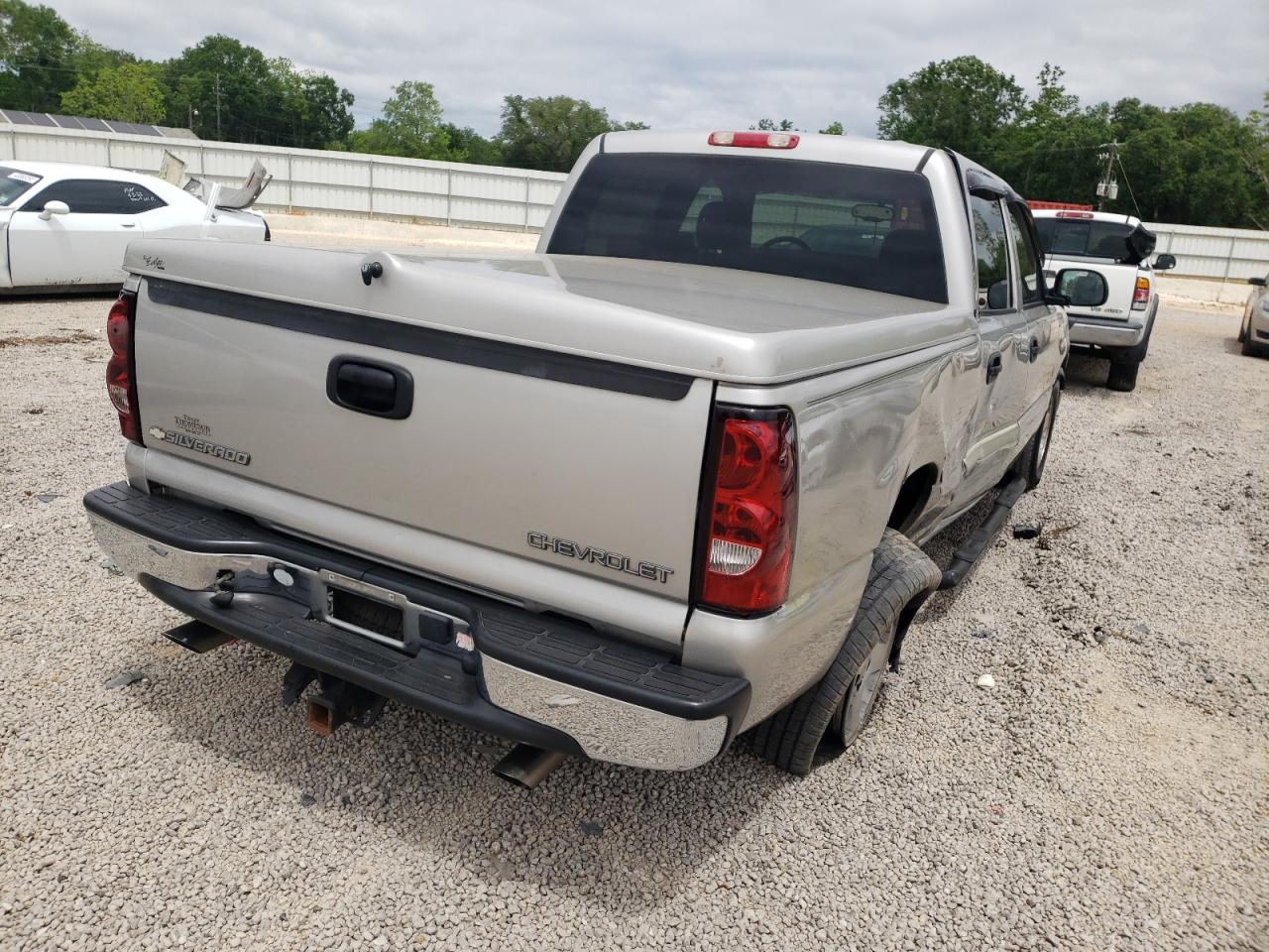 Photo 4 from auction – 2005 CHEVROLET SILVERADO with VIN 2GCEC13TX51332709