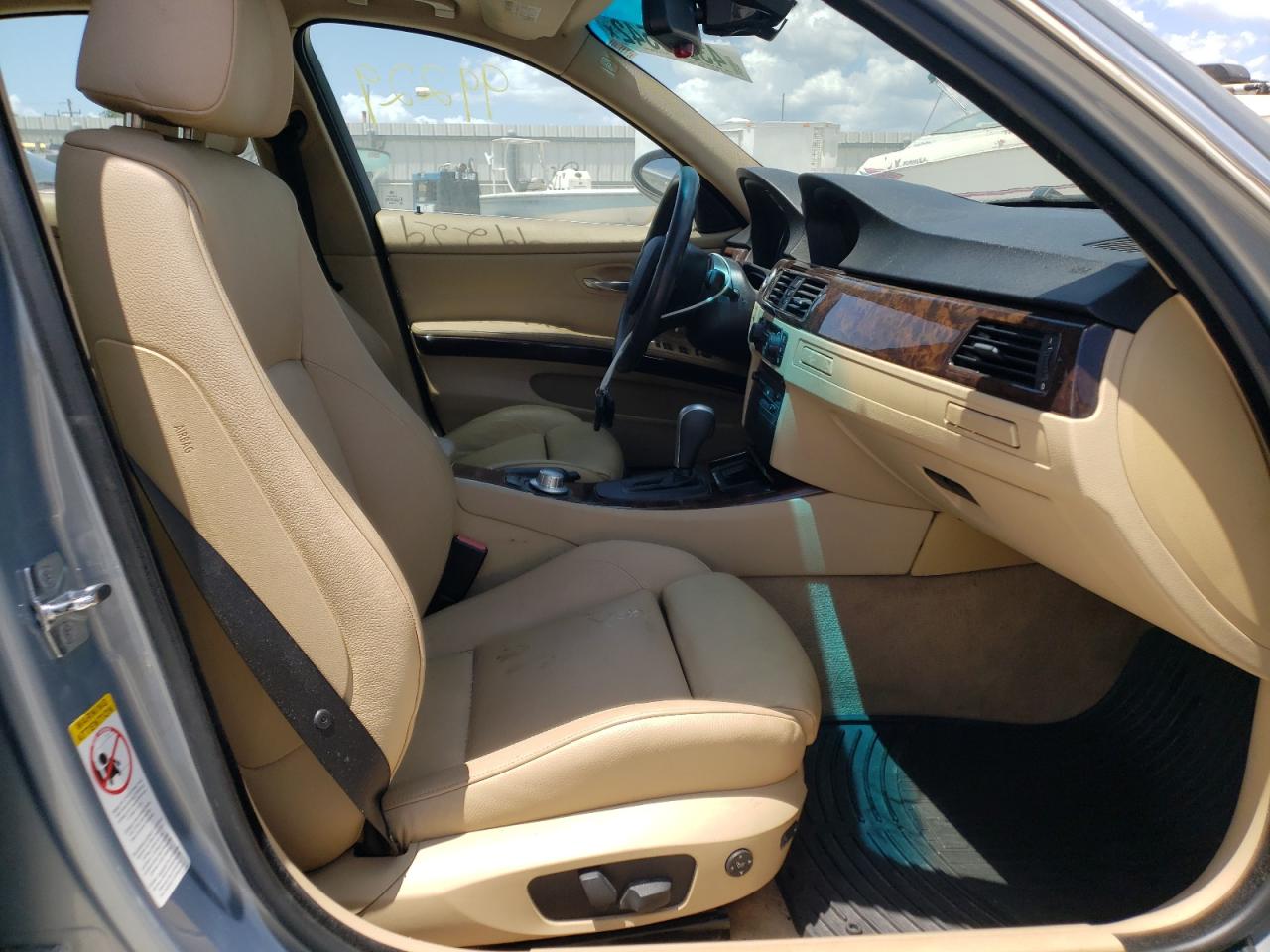 Photo 5 from auction – 2006 BMW 330 I with VIN WBAVB335X6KR76306