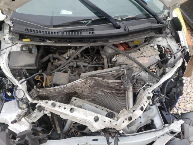 Photo 7 from auction – 2016 TOYOTA PRIUS C with VIN JTDKDTB30G1132606