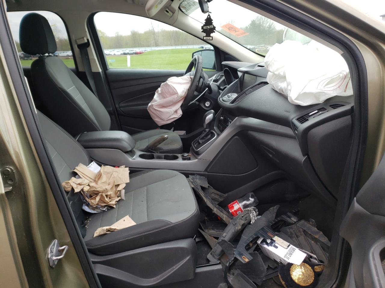 Photo 5 from auction – 2013 FORD ESCAPE SE with VIN 1FMCU9GX8DUB44625