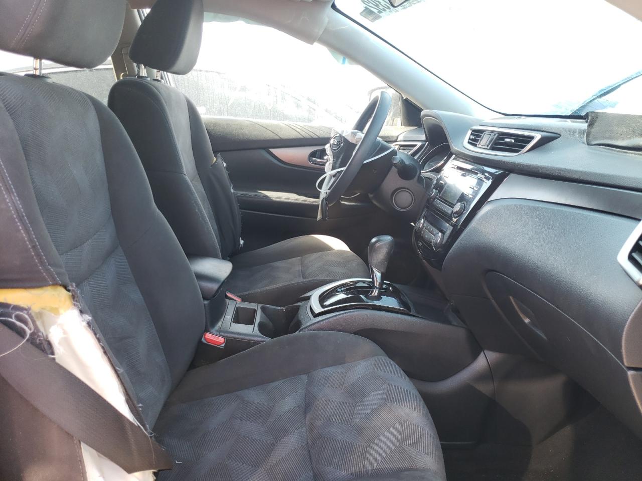 Photo 5 from auction – 2015 NISSAN ROGUE S with VIN KNMAT2MT3FP528627