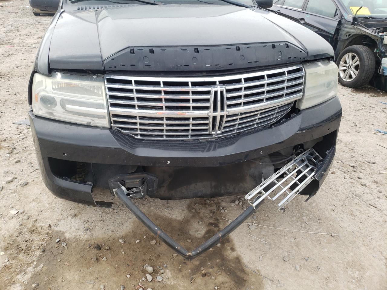 Photo 9 from auction – 2010 LINCOLN NAVIGATOR with VIN 5LMJJ2J54AEJ07346