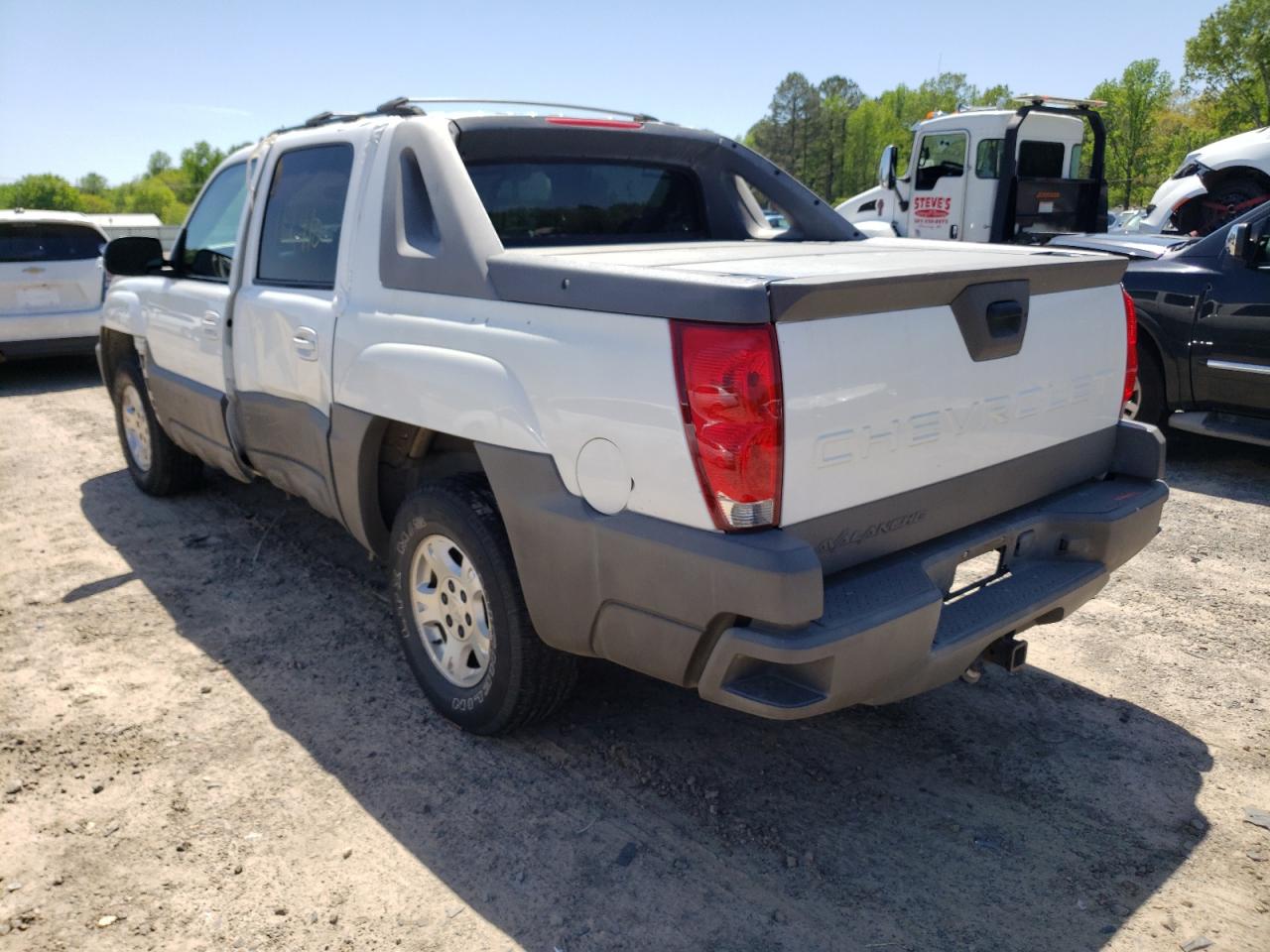 Photo 3 from auction – 2002 CHEVROLET AVALANCHE with VIN 3GNEC13TX2G352923