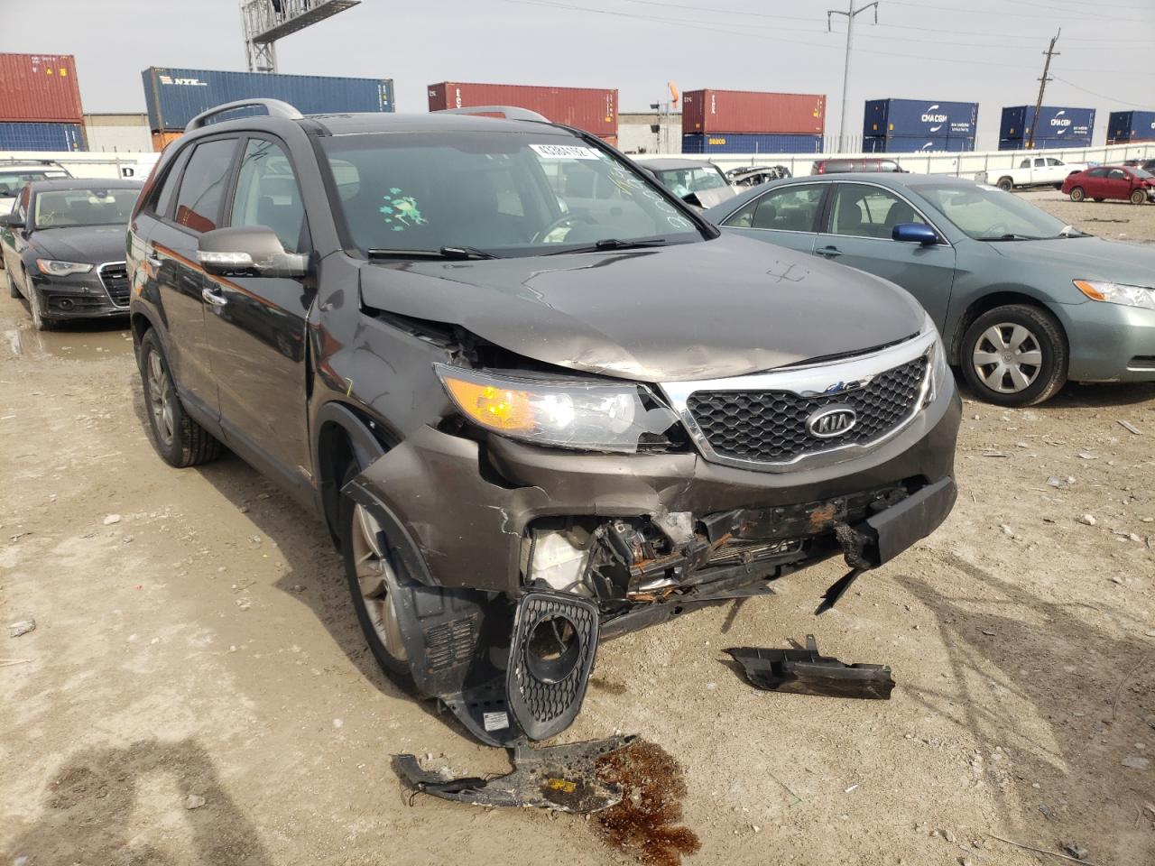 Photo 9 from auction – 2012 KIA SORENTO with VIN 5XYKUDA2XCG300972