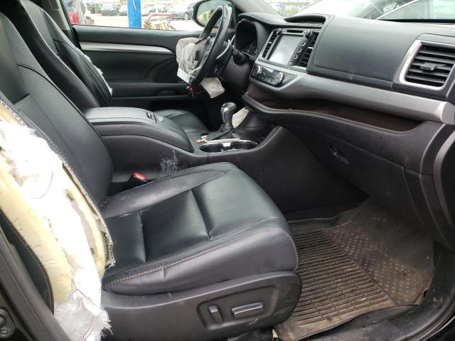 Photo 5 from auction – 2017 TOYOTA HIGHLANDER with VIN 5TDJZRFH1HS390630