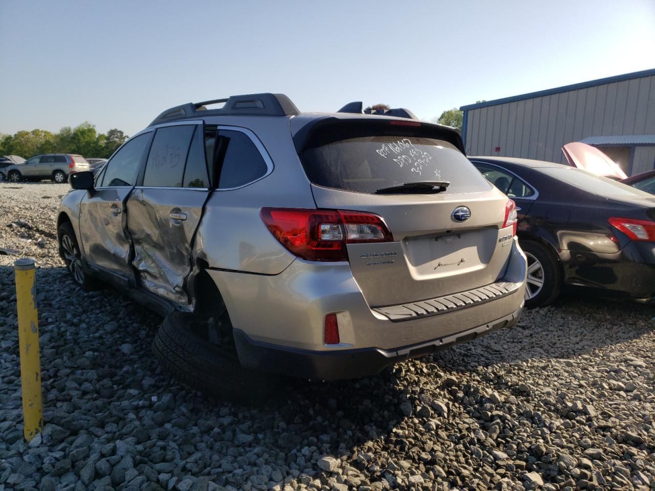 Photo 3 from auction – 2017 SUBARU OUTBACK 2. with VIN 4S4BSANC1H3407682