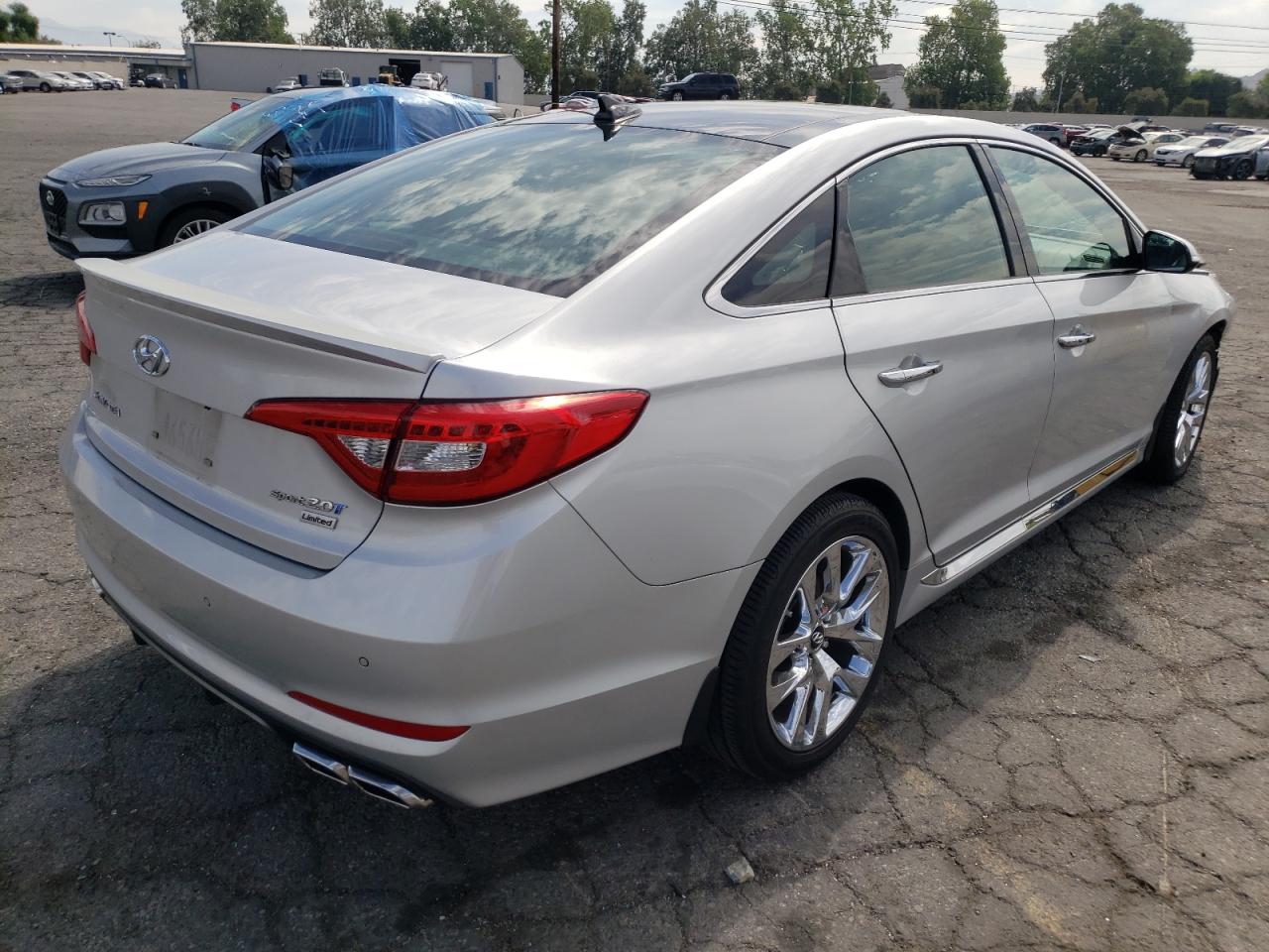Photo 4 from auction – 2015 HYUNDAI SONATA SPO with VIN 5NPE34AB4FH188599
