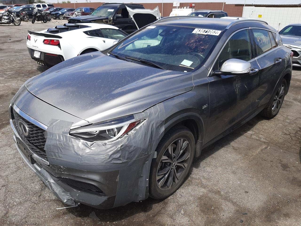 Photo 2 from auction – 2018 INFINITI QX30 BASE with VIN SJKCH5CR8JA047668