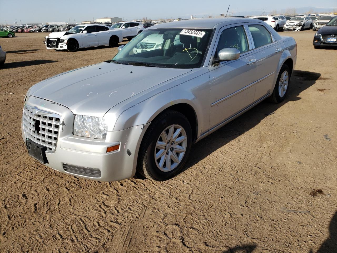 Photo 2 from auction – 2008 CHRYSLER 300 LX with VIN 2C3KA43R78H128979