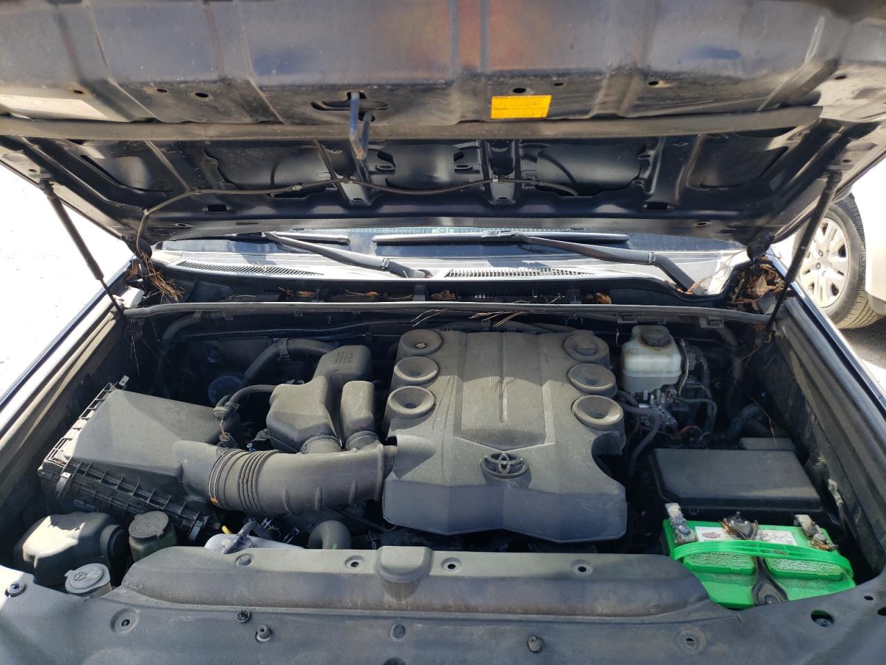 Photo 7 from auction – 2014 TOYOTA 4RUNNER SR with VIN JTEZU5JR1E5065001