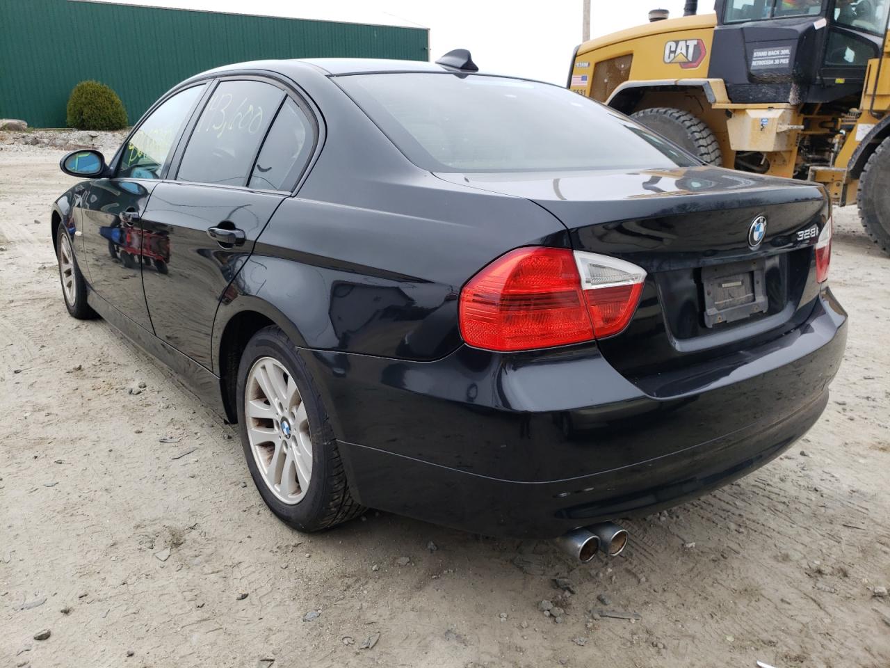 Photo 3 from auction – 2007 BMW 328 I with VIN WBAVA37587NE28577