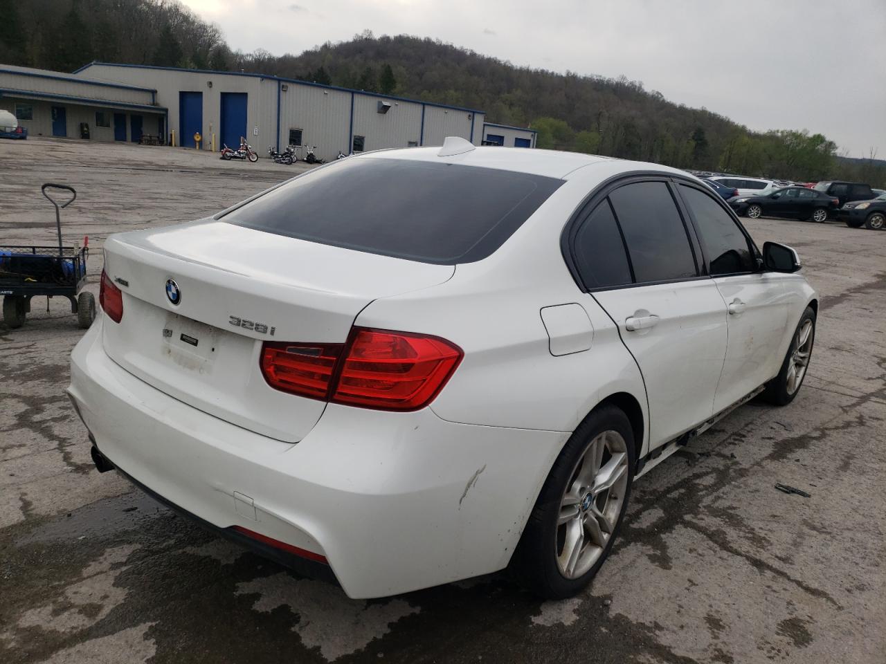 Photo 4 from auction – 2013 BMW 328 XI SUL with VIN WBA3B5C59DF593725