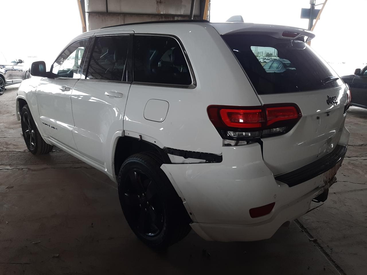Photo 3 from auction – 2015 JEEP GRAND CHER with VIN 1C4RJEAG6FC242375