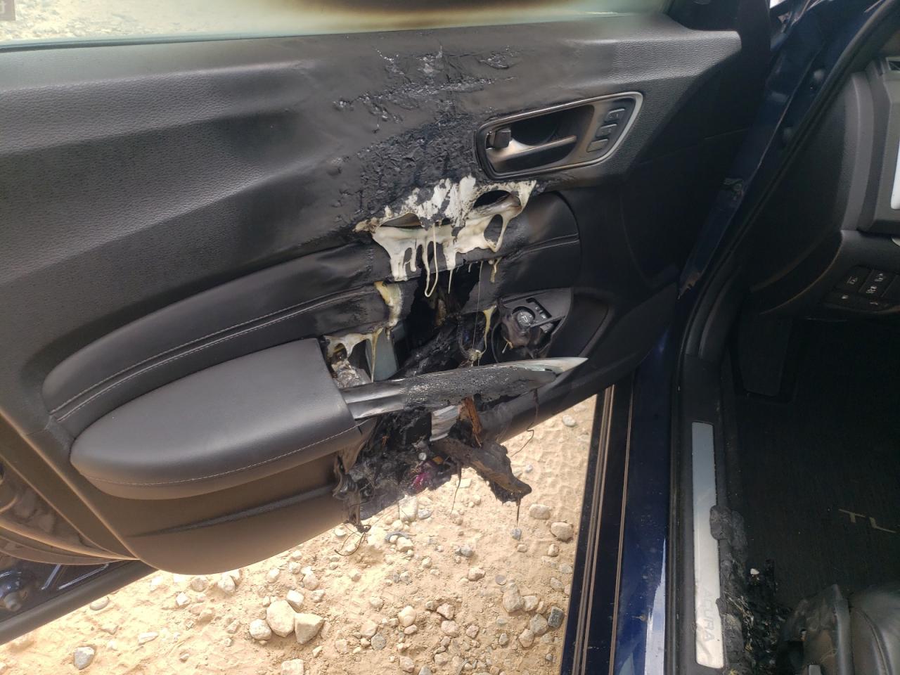 Photo 9 from auction – 2018 ACURA TLX TECH with VIN 19UUB1F55JA006345