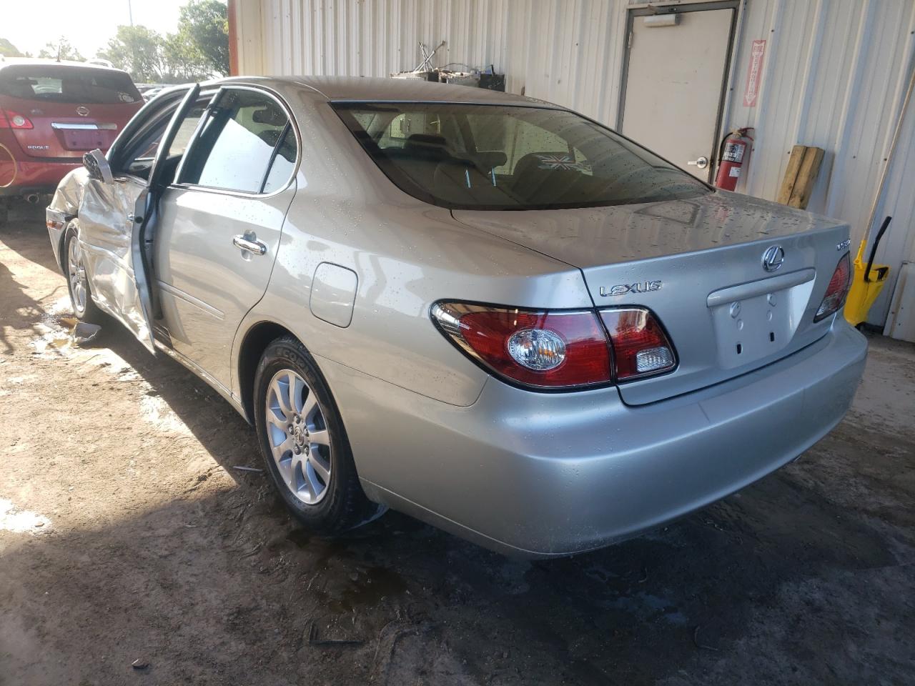 Photo 3 from auction – 2004 LEXUS ES 330 with VIN JTHBA30G645049957