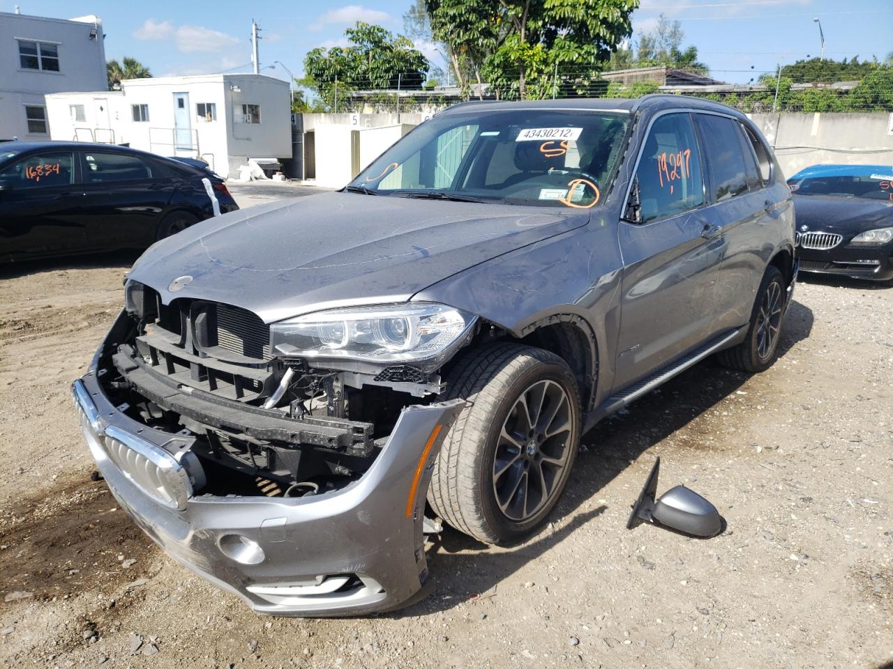 Photo 2 from auction – 2014 BMW X5 XDRIVE3 with VIN 5UXKR0C58E0C27869