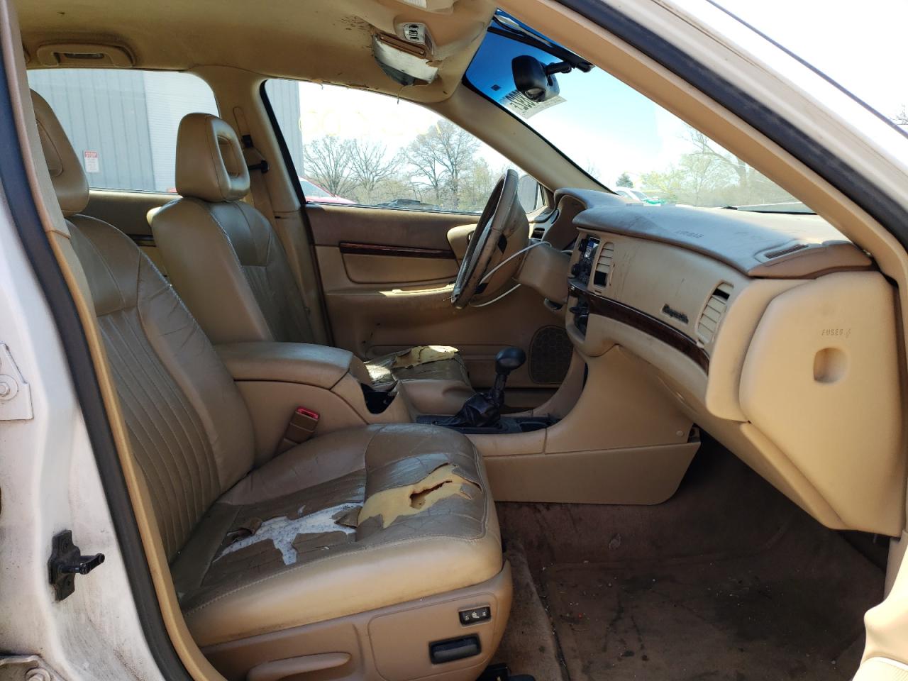 Photo 5 from auction – 2000 CHEVROLET IMPALA with VIN 2G1WH55K0Y9131613