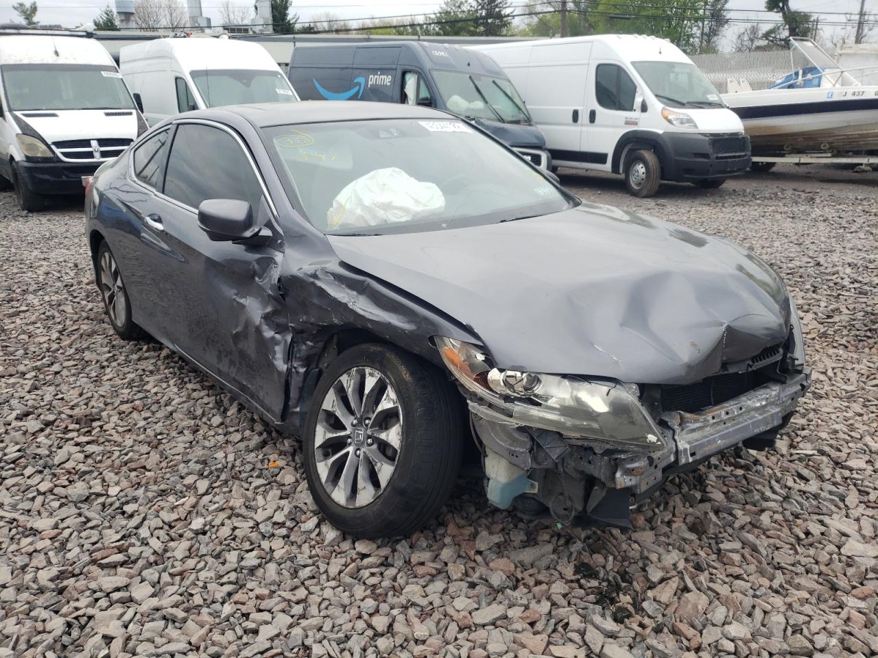 HONDA ACCORD EXL 2015 with VIN 1HGCT1B8XFA014781 - Photo from auction