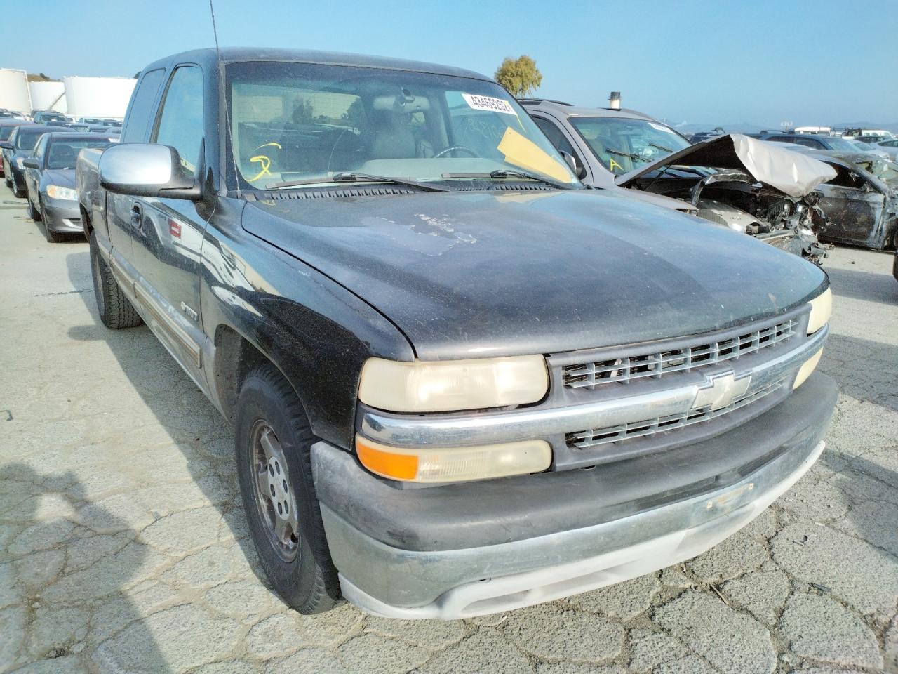 CHEVROLET SILVERADO 2001 with VIN 2GCEC19T111373523 - Photo from auction