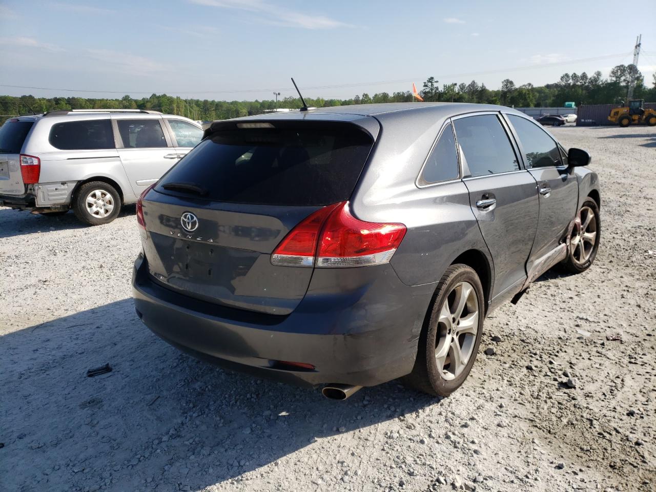 Photo 4 from auction – 2010 TOYOTA VENZA with VIN 4T3ZK3BB9AU029513