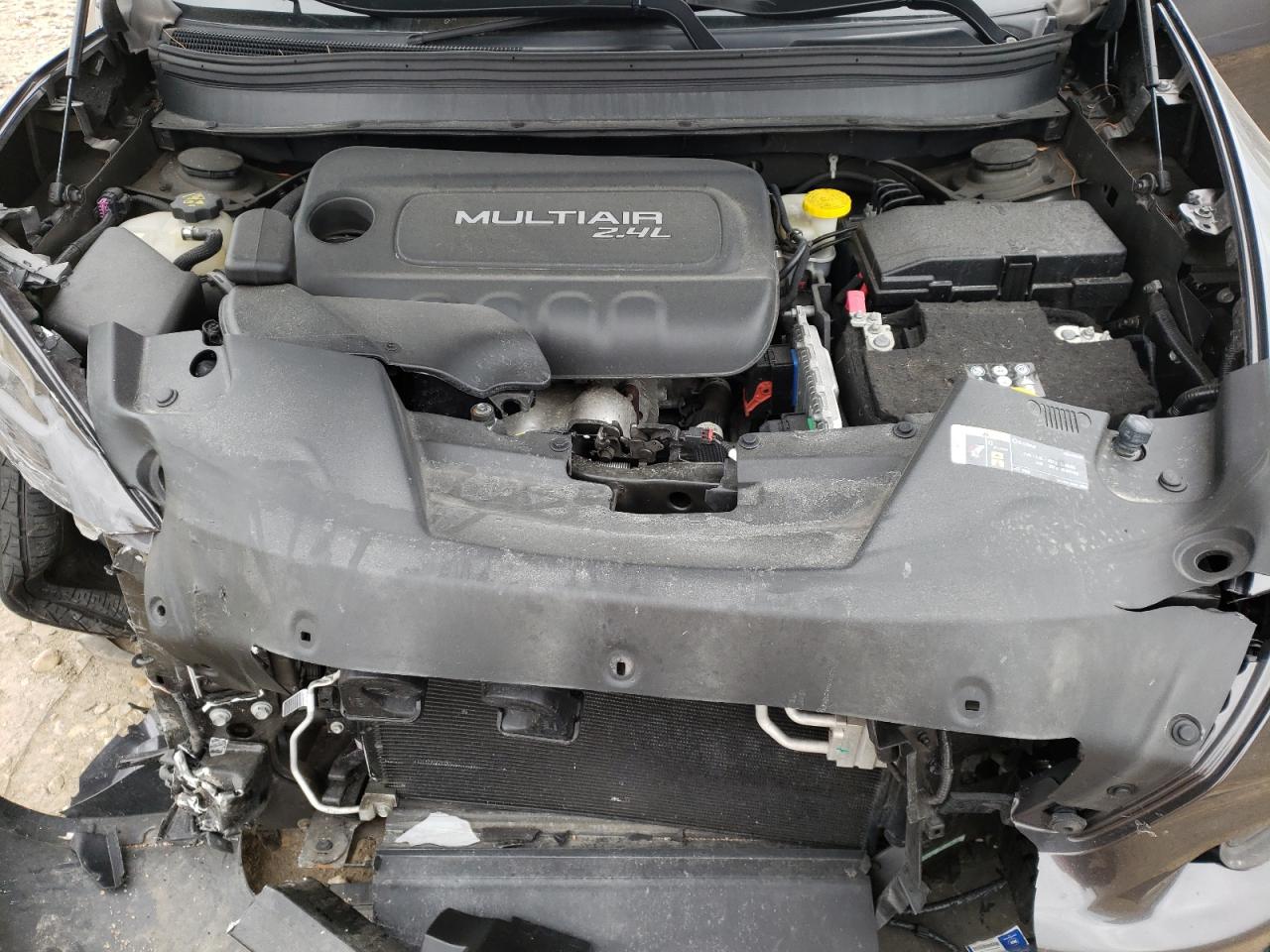 Photo 7 from auction – 2016 JEEP CHEROKEE L with VIN 1C4PJLCB7GW265371