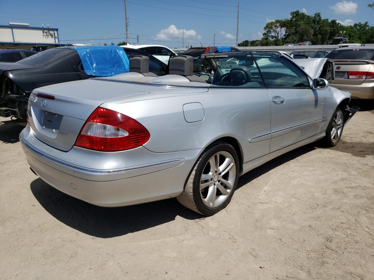 Photo 4 from auction – 2008 MERCEDES-BENZ CLK 350 with VIN WDBTK56F88F242543