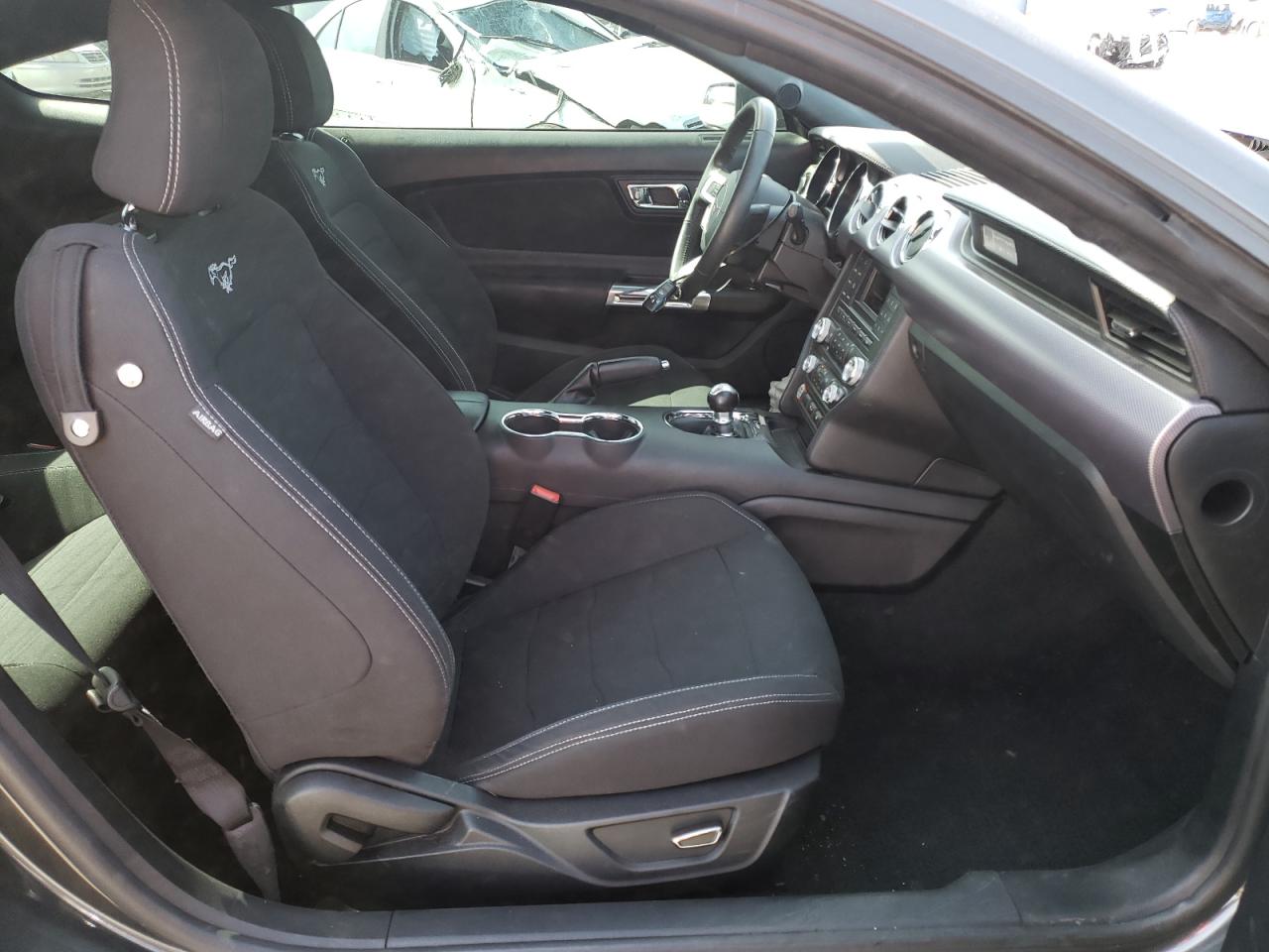 Photo 5 from auction – 2016 FORD MUSTANG GT with VIN 1FA6P8CF0G5310981